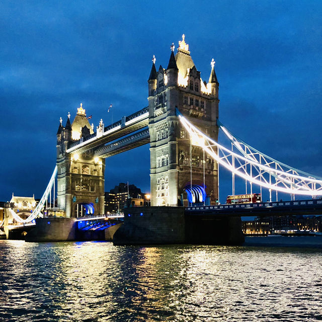 英倫之旅🇬🇧倫敦塔橋🇬🇧深度遊欣賞古老與現代交融的景致