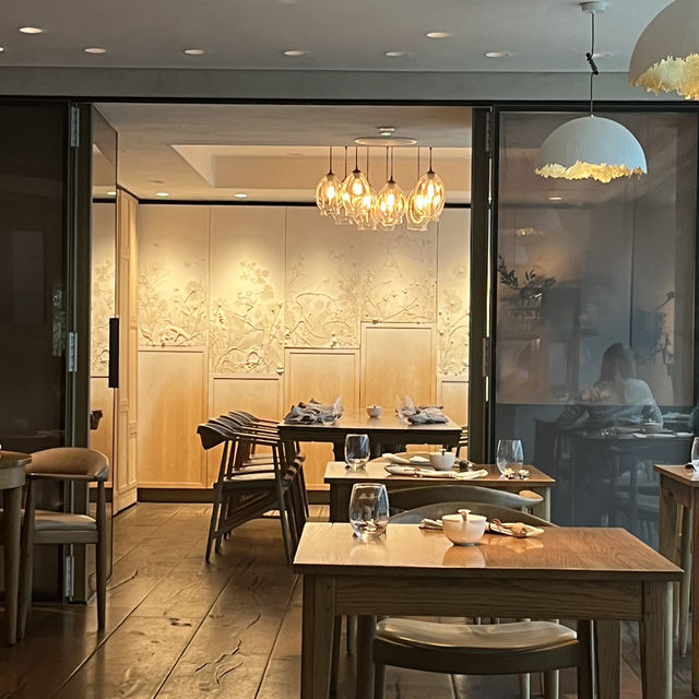 London | Enjoy Sunday brunch in Michelin starred restaurant near Green Park