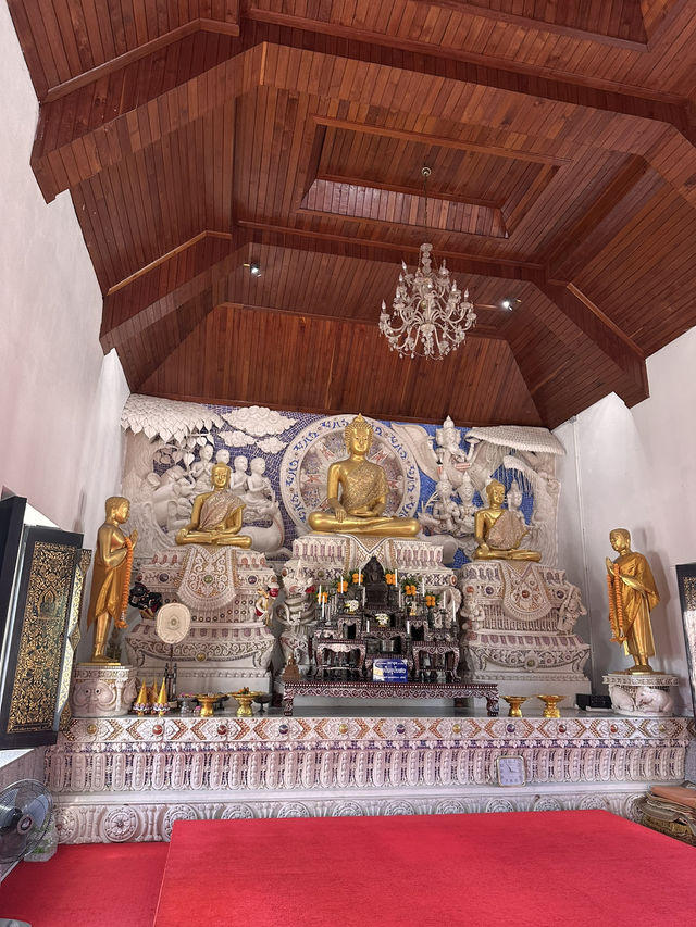 White boat temple - hidden gem in Surat Thani
