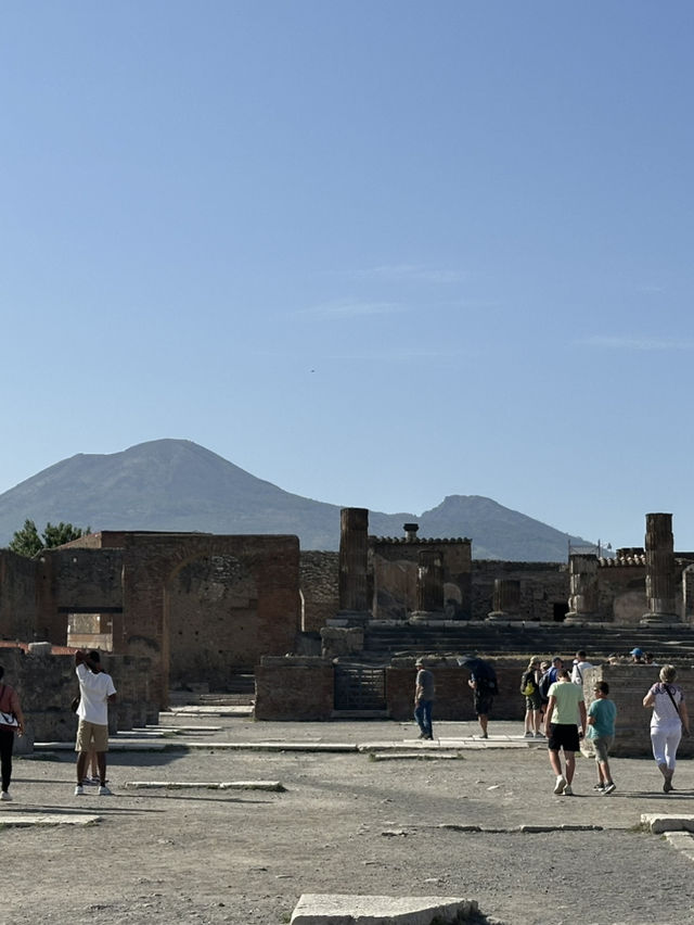 Positano and Pompeii 