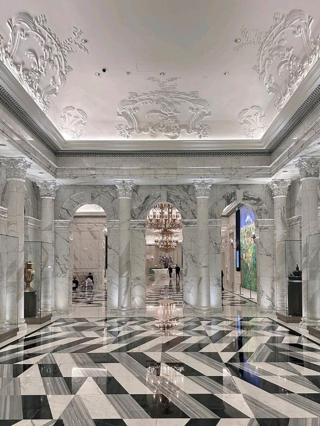 Grand Lisboa Palace – Macau’s Epitome of Luxe Splendor
