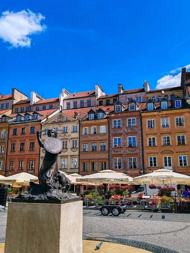 Warsaw City Walk: A Living Painting Where Every Step Tells a Story