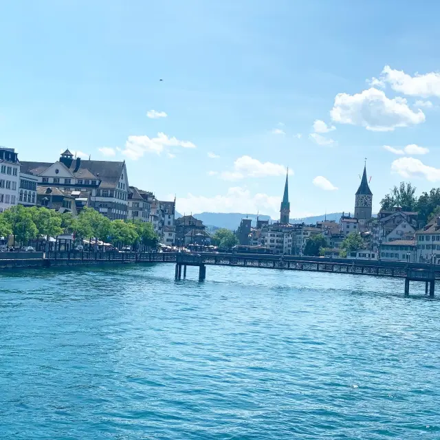 Zurich: Where Urban Vibes Meet Alpine Beauty 🇨🇭✨