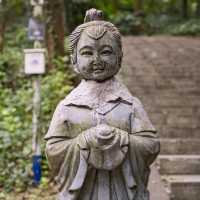 Buddha Statues You’ll Meet on the Way to the Taoist Temple – Yushan 🪷🛕🌄