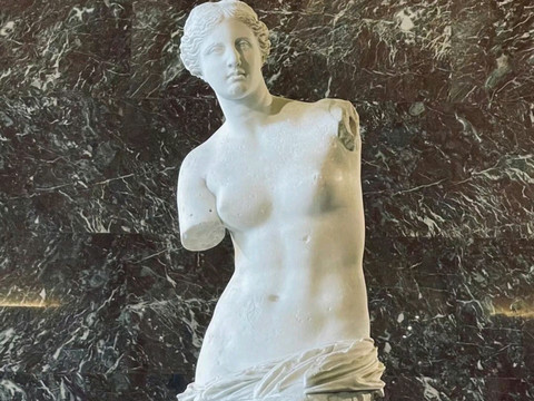 ルーブル美術館のアートマジック | Trip.com パリ
