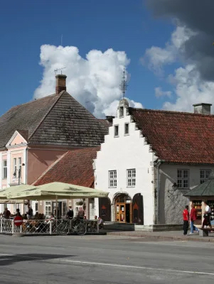 🏘️ Not Tallinn or Riga: Why Kuressaare is the most magical island city in the Baltics