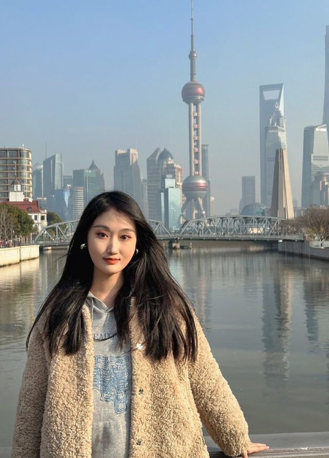 乍浦橋拍照體驗了一回女明星