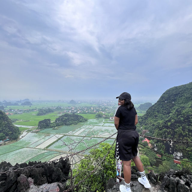 Hang Mua Cave must visit destination when you in Ninh Binh (Vietnam)