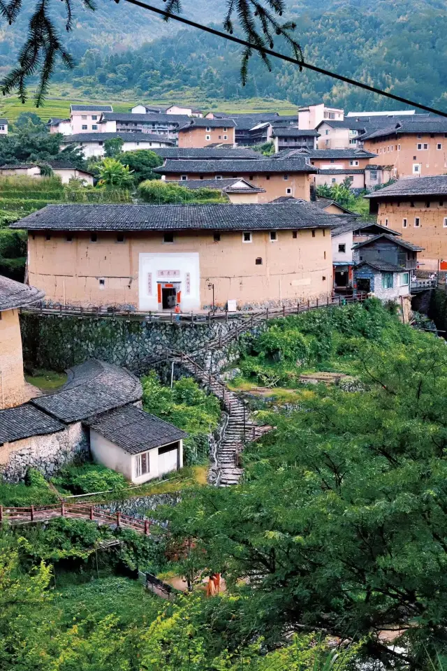 A Hakka Tulou Museum without a gate.