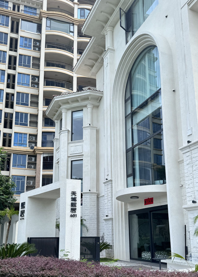 在海邊當然是要住獨棟海景別墅啦