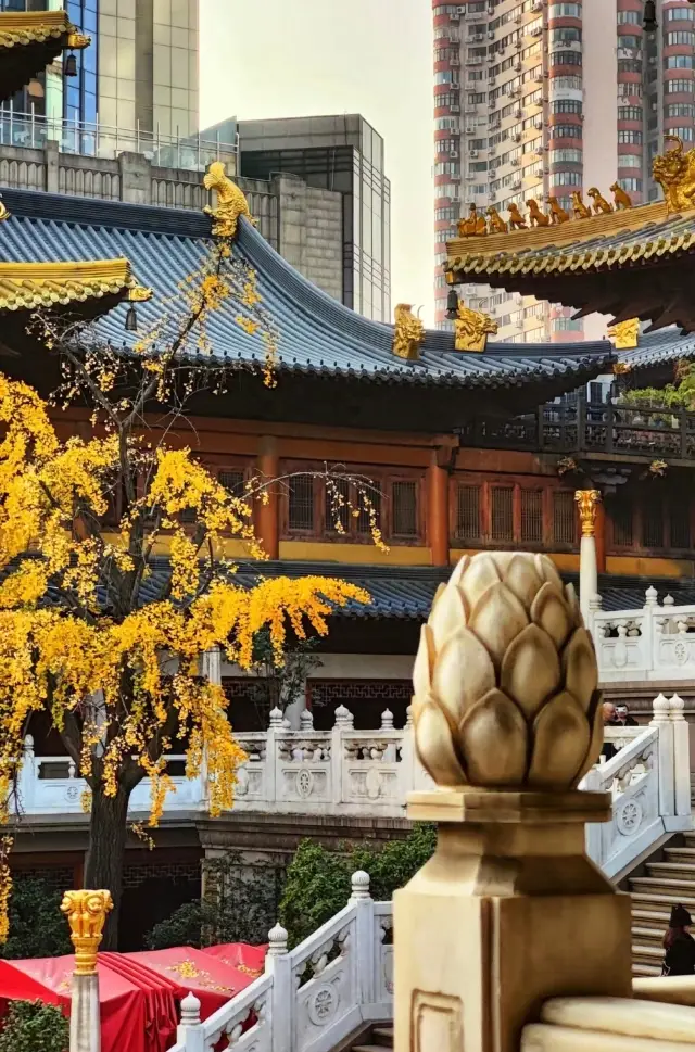 Jing'an Temple - The most expensive temple in China.