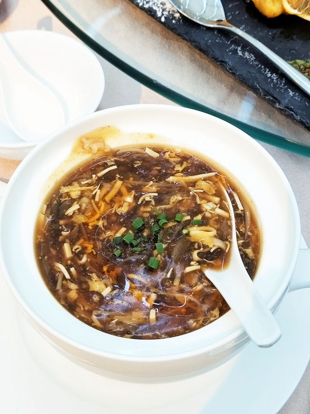 上海威斯丁大酒店，一碗酸辣湯封神。