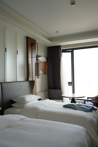 It is a five-star hotel and also an Internet celebrity hotel - Yiwu Jindu Hotel.
