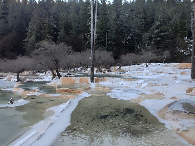 美麗瑤池。