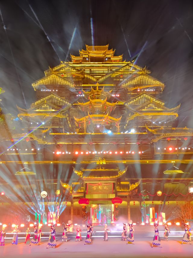 國風苗韻·光影九黎——彭水的春節新玩法