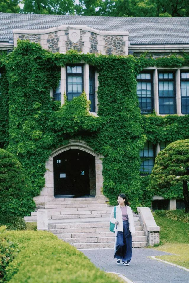 Visit Korea's Famous Universities in Seoul: Ewha Womans University & Yonsei University