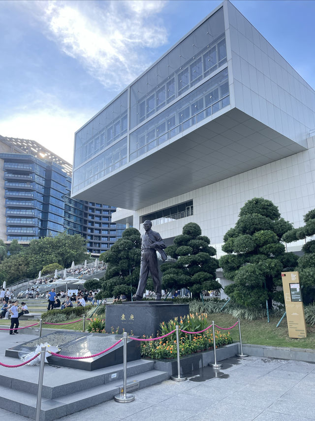 還記得某年和朋友在這裡通宵看海