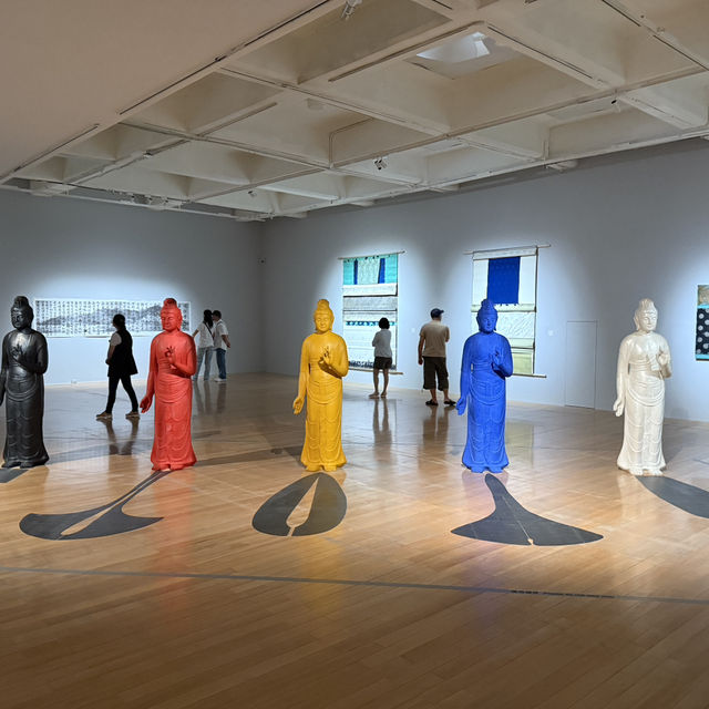 An Incredible World Of Art for Less than $1!! Taipei Fine Arts Museum, Best Value In The City   