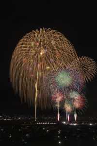 唔好再做日本花火大會難民啦，呢三場最值得睇..