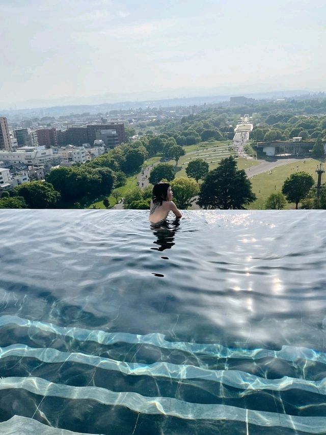 東京近郊親子聖地！Sorano Hotel無邊泳池，溫水嬉戲+昭和公園的假日方程式