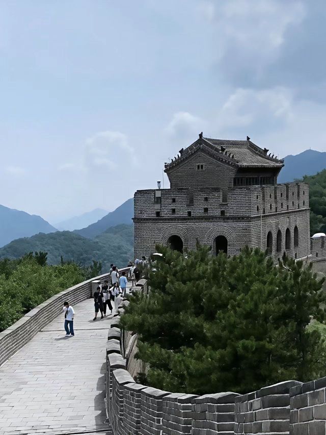 漫步八達嶺長城，領略中華大地的雄渾壯美