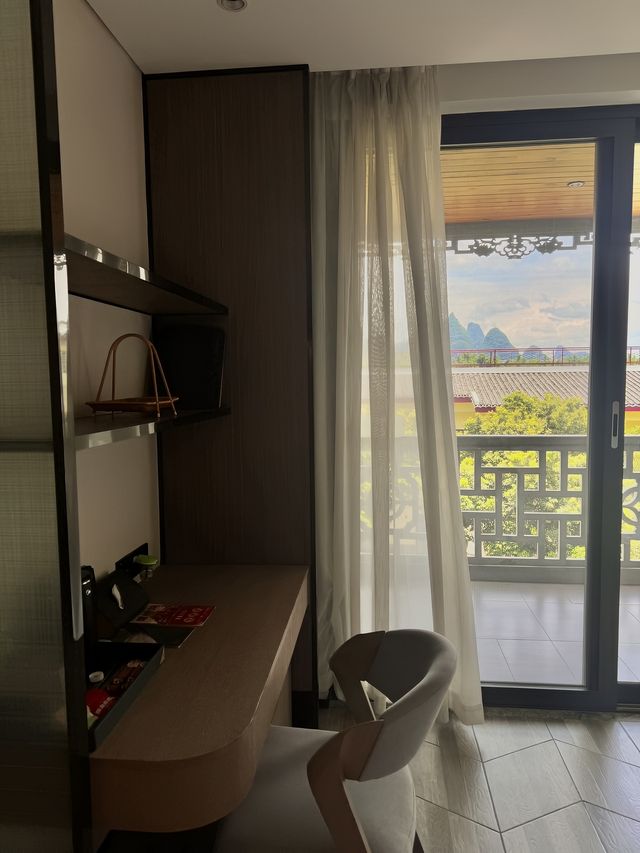喺陽朔西街發現一間江景露台神仙酒店！