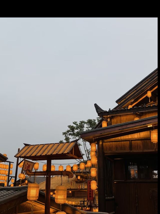 沉浸式穿越老漢口！武漢歡樂谷碼頭文化小鎮超全遊玩攻略