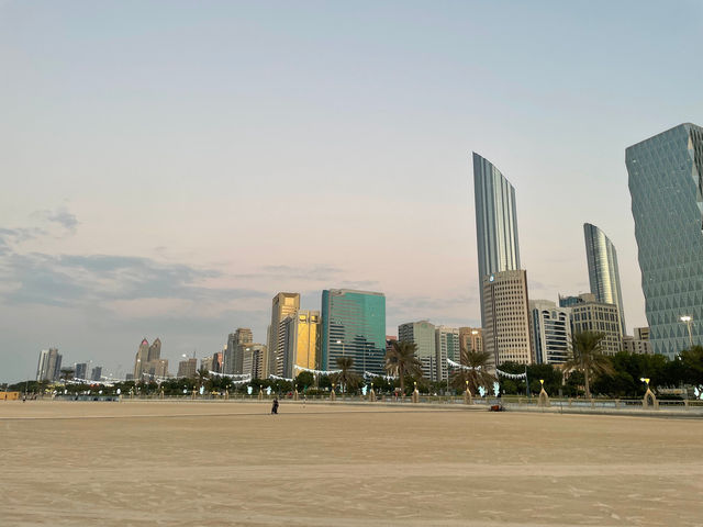 阿布扎比千禧酒店 | 醉人海濱景緻   酒店：阿布扎比千禧酒店（Millennium Cor
