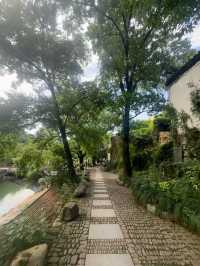 石舍村，係繁囂以外嘅「時間琥珀」，等你嚟慢煮光陰。