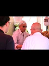 Ürümqi: Where Cultures Meet Under the Tianshan Mountains 🏔️🌆