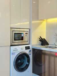 A perfect apartment for National Day for a hot girl! 