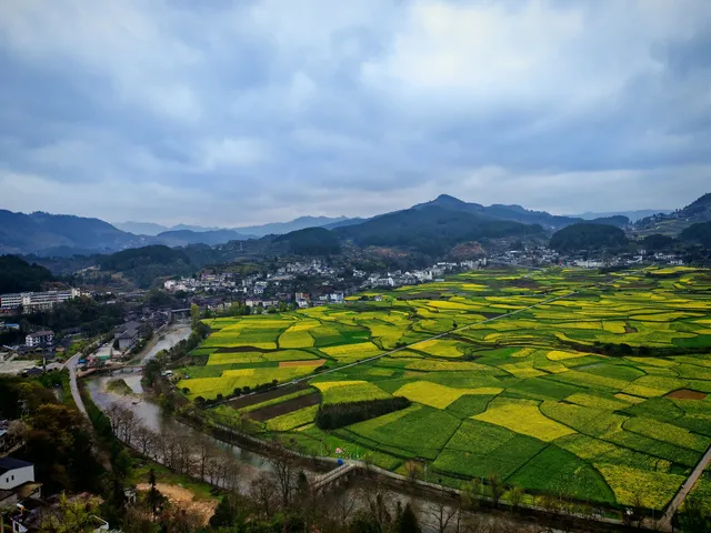 貴陽周邊｜這怎麼不算春天的油畫