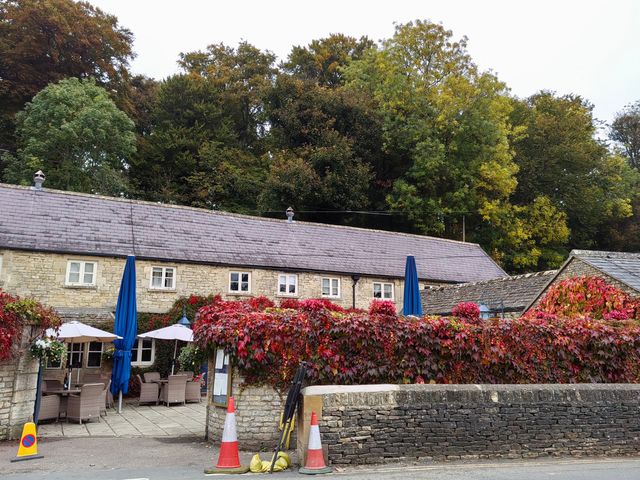 詩情畫意的拜伯里（bibury）