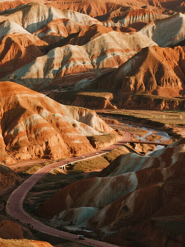 蘭州水墨丹霞親子遊|人少景美雙路線攻略 蘭州水墨丹霞親子遊|人少景美雙路線攻略
