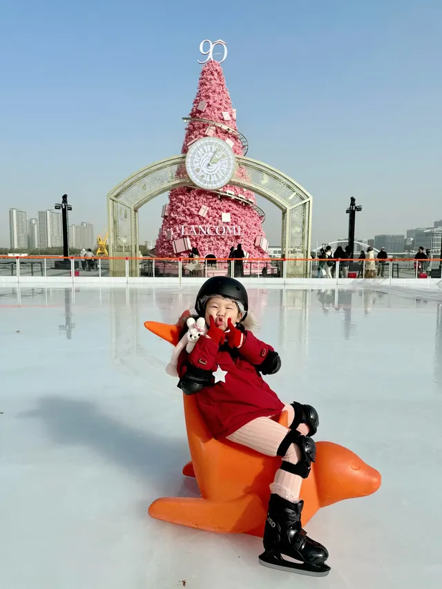 4歲寶寶的第一次上冰體驗! 4歲寶寶的第一次上冰體驗!
