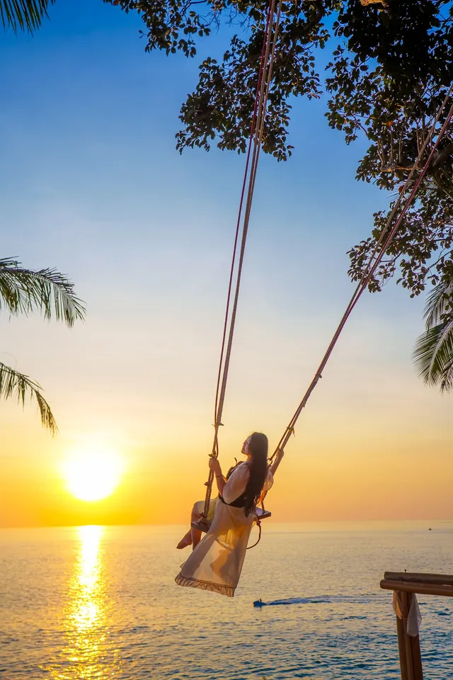 普吉島網紅咖啡｜被烤鱸魚和焦糖麵包圈粉了