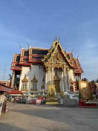 สักการะท้าวเวสสุวรรณ ขอพรให้ปังทั้งปีที่วัดจุฬามณี