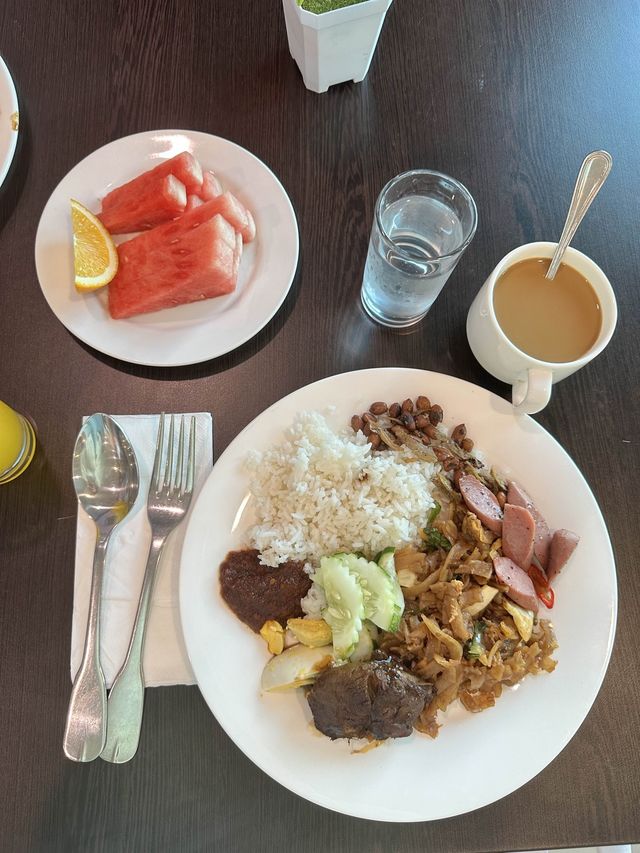 Simple yet filling buffet breakfast