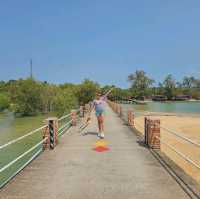 ร้อนๆแบบนี้ ชวนหนีฝุ่น PM ไปติดเกาะที่ TheBlueSkyResort เกาะพยาม ~ ระนอง