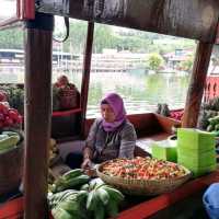 Lembanng Floating Market