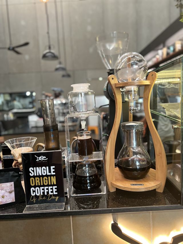 Dose Factory คาเฟ่ใหญ่ใจกลางเมืองอุดร