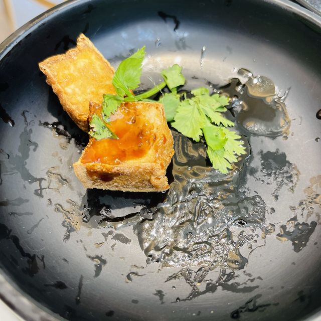 多人出遊苦找高CP值餐館？在地人帶路吃好吃飽不踩雷美美舒適用餐空間！