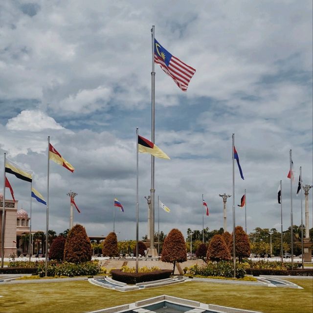 Perdana Putra Building, Putrajaya