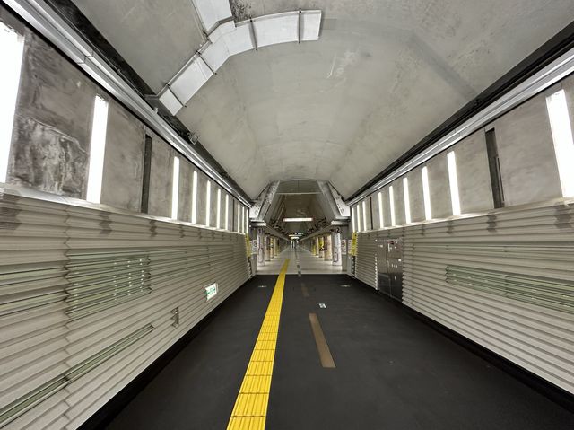 東京・文京区。実はこれ、駅の入り口と換気塔です『飯田橋駅換気塔』