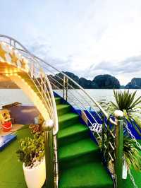 Explore Halong Bay With Cozy Bay Cruise 🌊