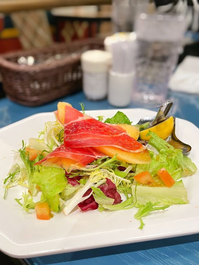 鰂魚涌親民高質抵食冰室✨