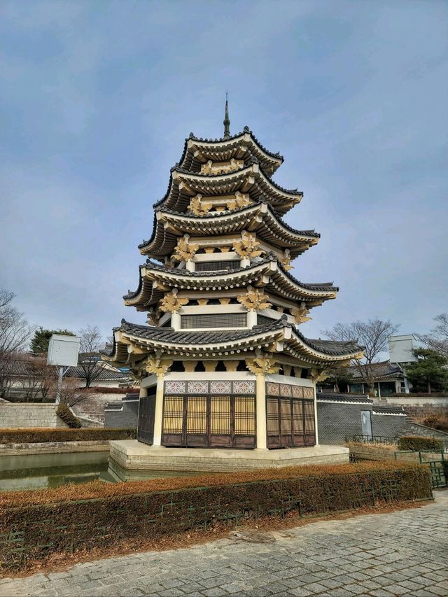 곧 목련이 피어날 경주 보문단지의 히든스팟📸