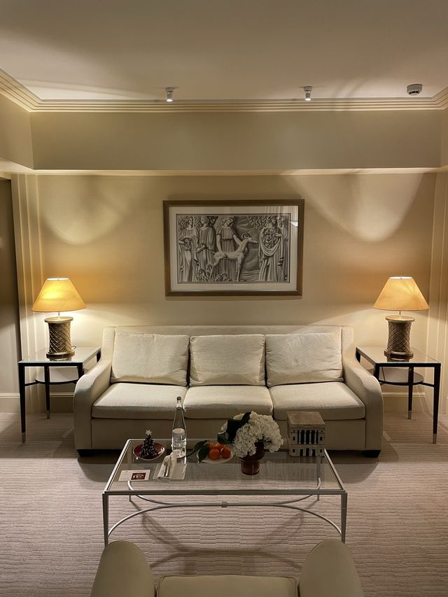 Prince de Galles, Luxury Collection Hotel