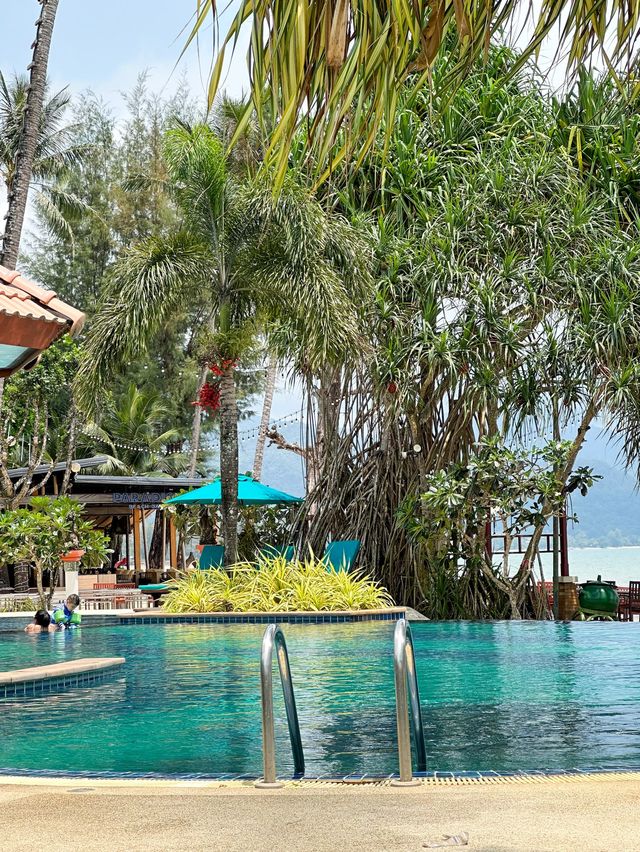 เกาะช้าง พาราไดซ์ รีสอร์ท แอนด์ สปา 🌱