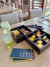 《Luna Cake 下 午 茶》